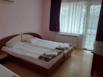 Фото номера Трехместный номер с террасой Отель Bar &amp; Hotel ELA г. Dolen Bliznak 11